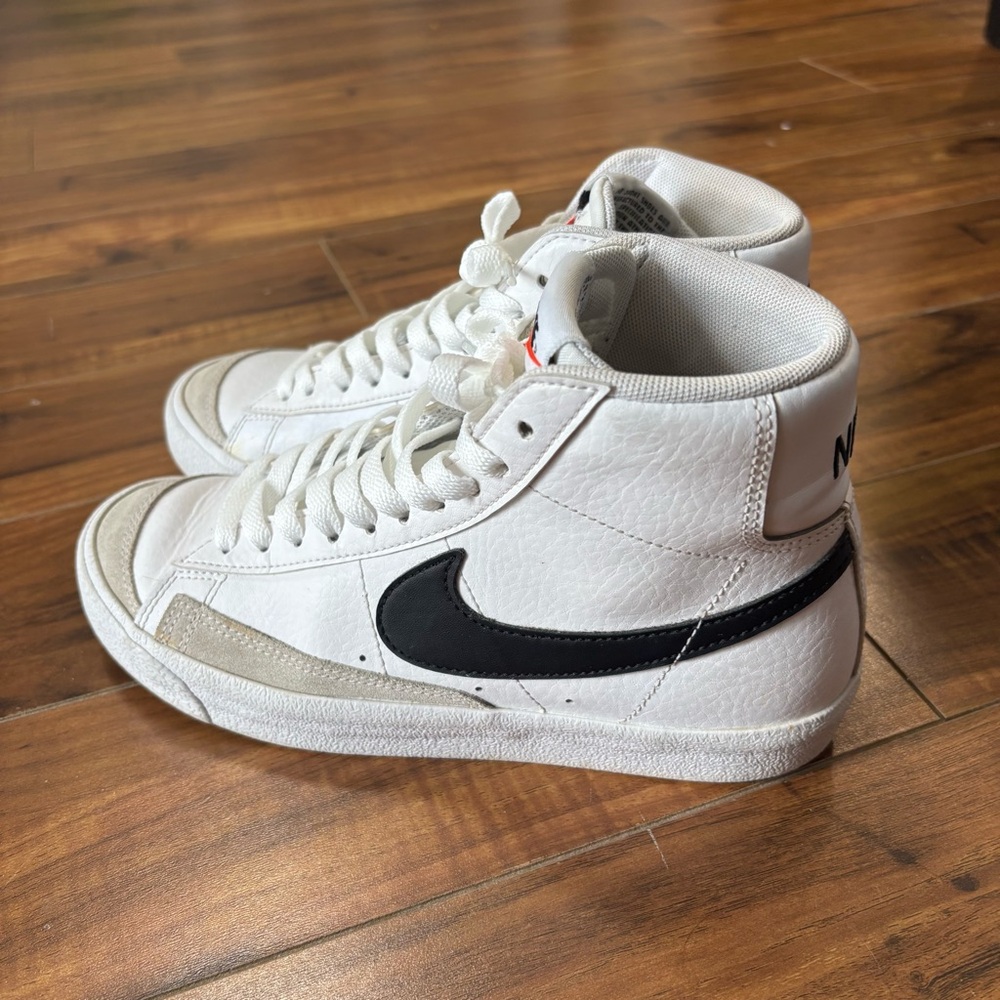 Nike White High-Top Sneakers with Black Swoosh and Beige Accents - Picture 1 of 7